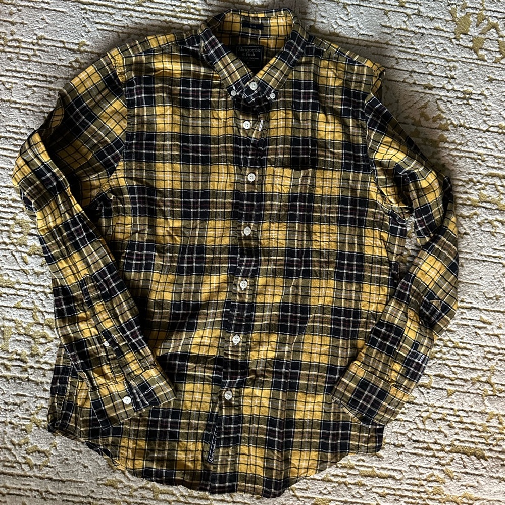 Men’s A&F casual button up shirt